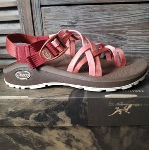Chaco Z Cloud X2 Women's sz 6 WIDE sandals New
